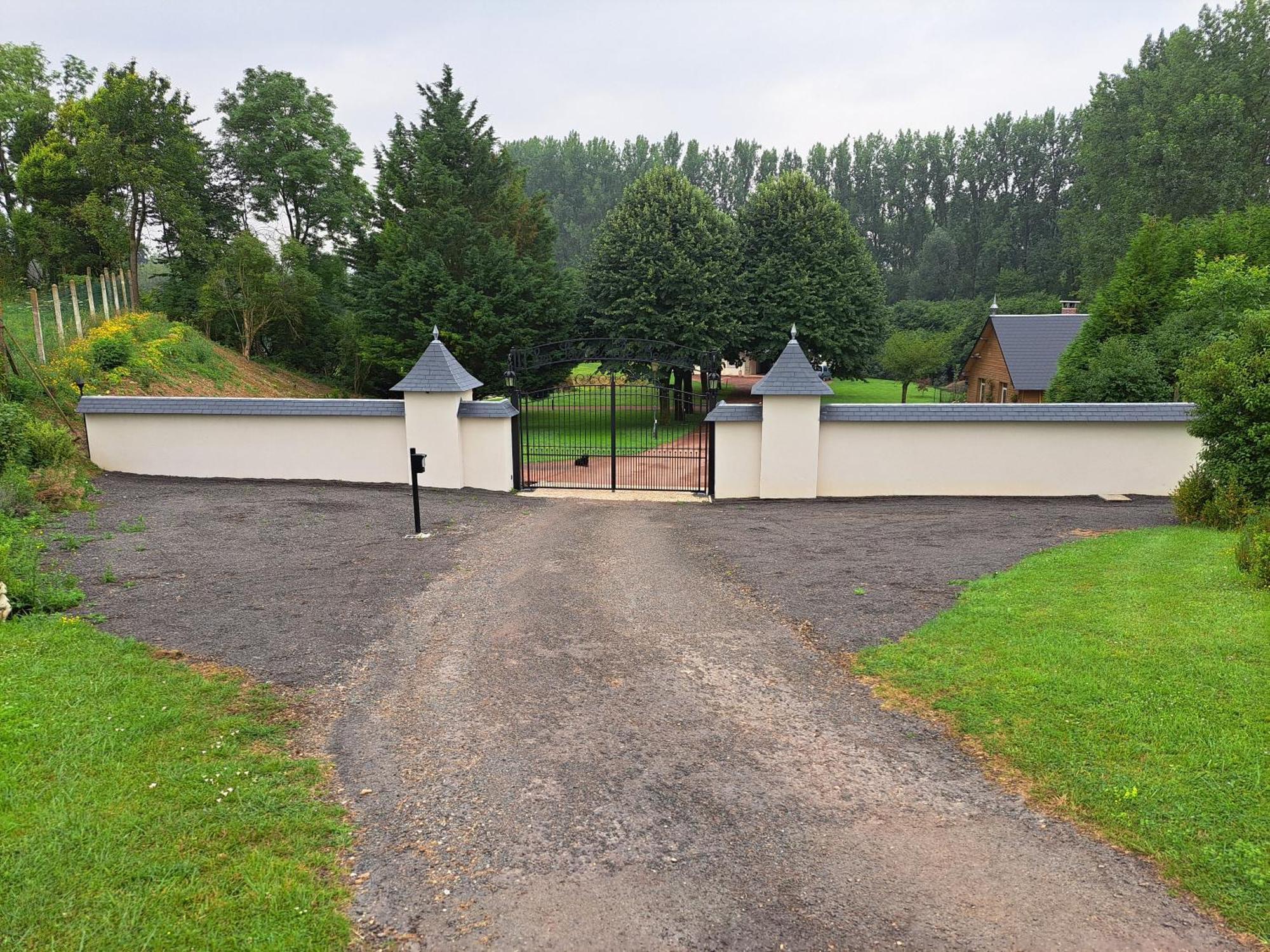 Adorable Maison D'Hotes Bordee D'Etangs Au Calme. Grandcourt  المظهر الخارجي الصورة